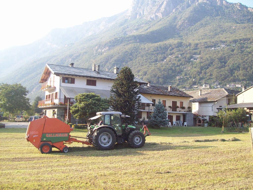 Agriturismo La Grange Пон-Сен-Мартин Екстериор снимка