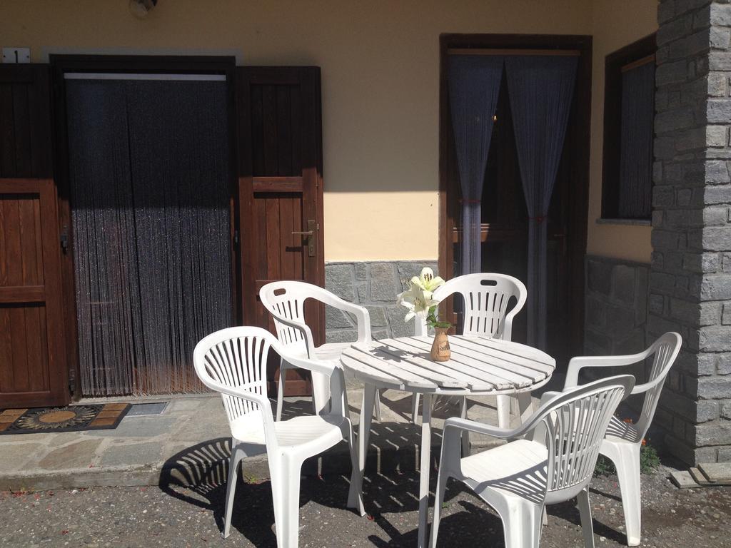 Agriturismo La Grange Пон-Сен-Мартин Екстериор снимка