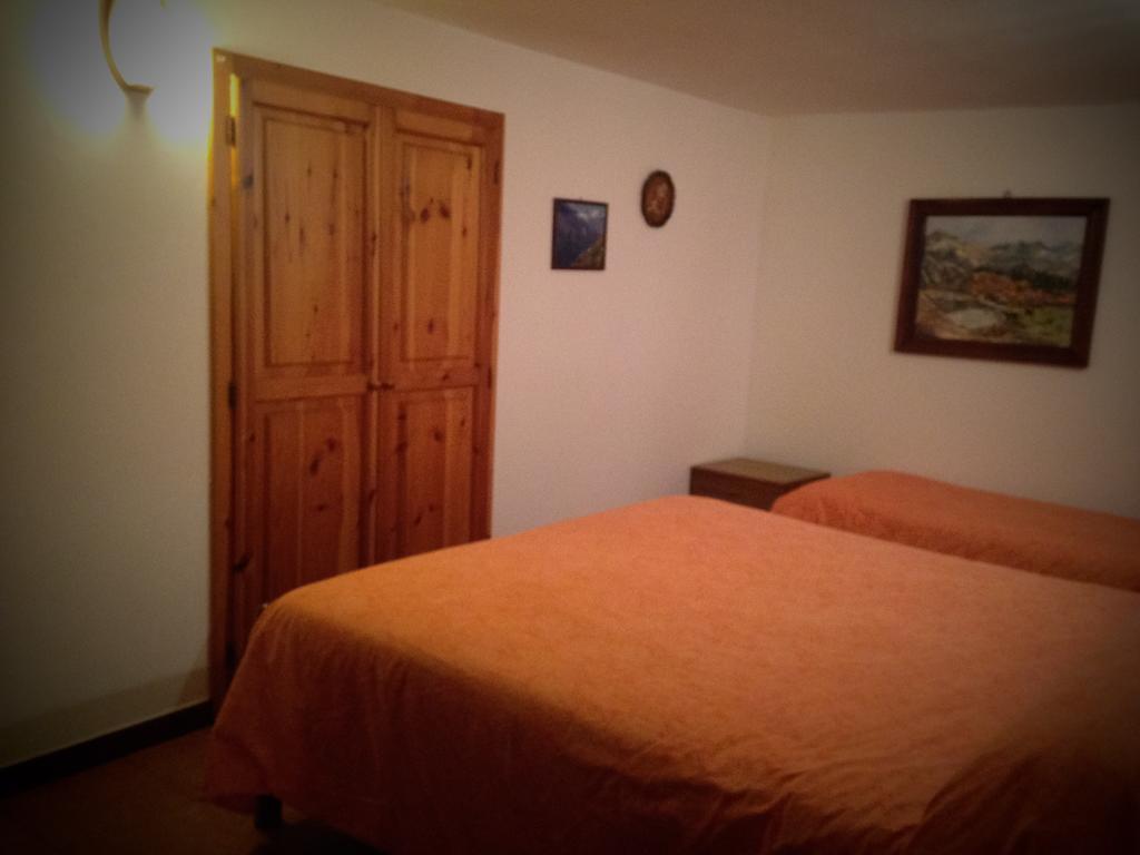Agriturismo La Grange Пон-Сен-Мартин Екстериор снимка