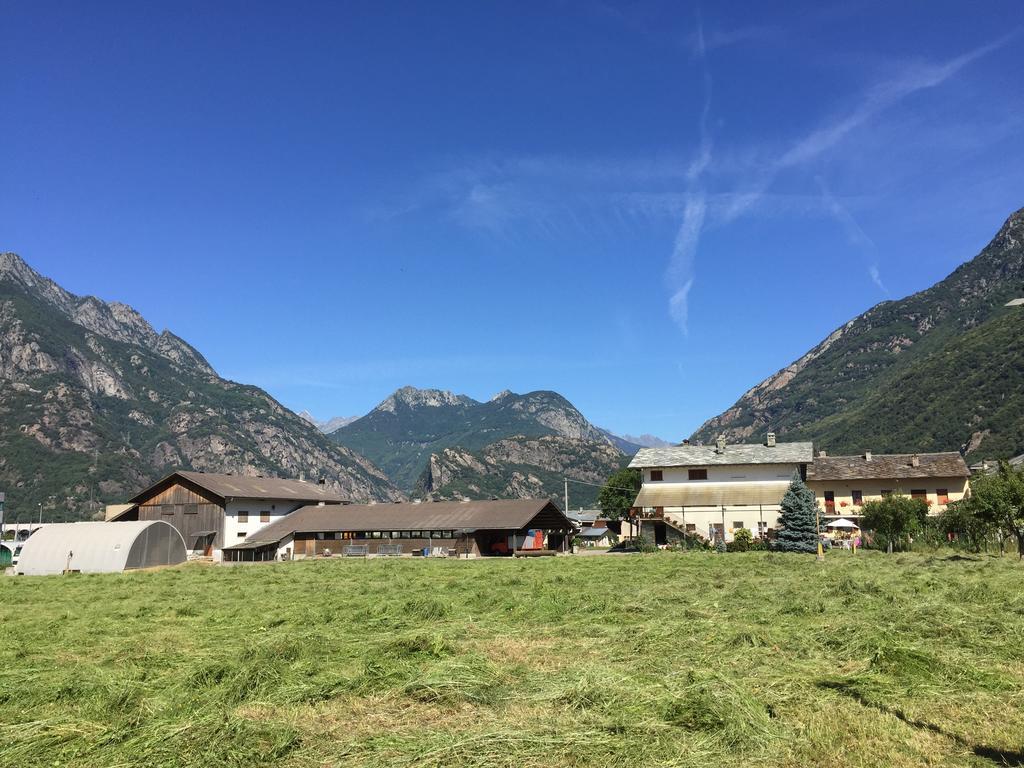 Agriturismo La Grange Пон-Сен-Мартин Екстериор снимка